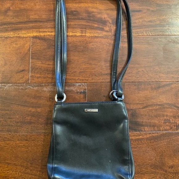 Nine West Handbags - Nine west crossbody bag